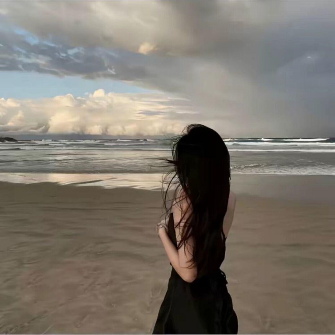 敲鼓不会打鼓🪘