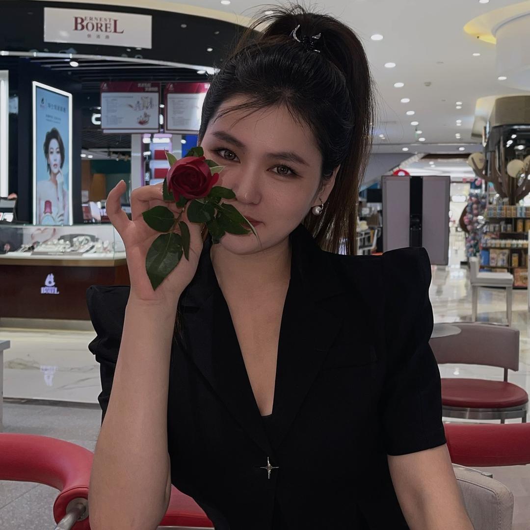 屿白美妆白晶（招学员）