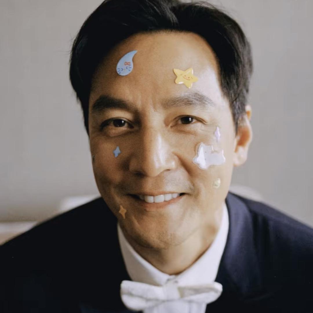 衣洛.