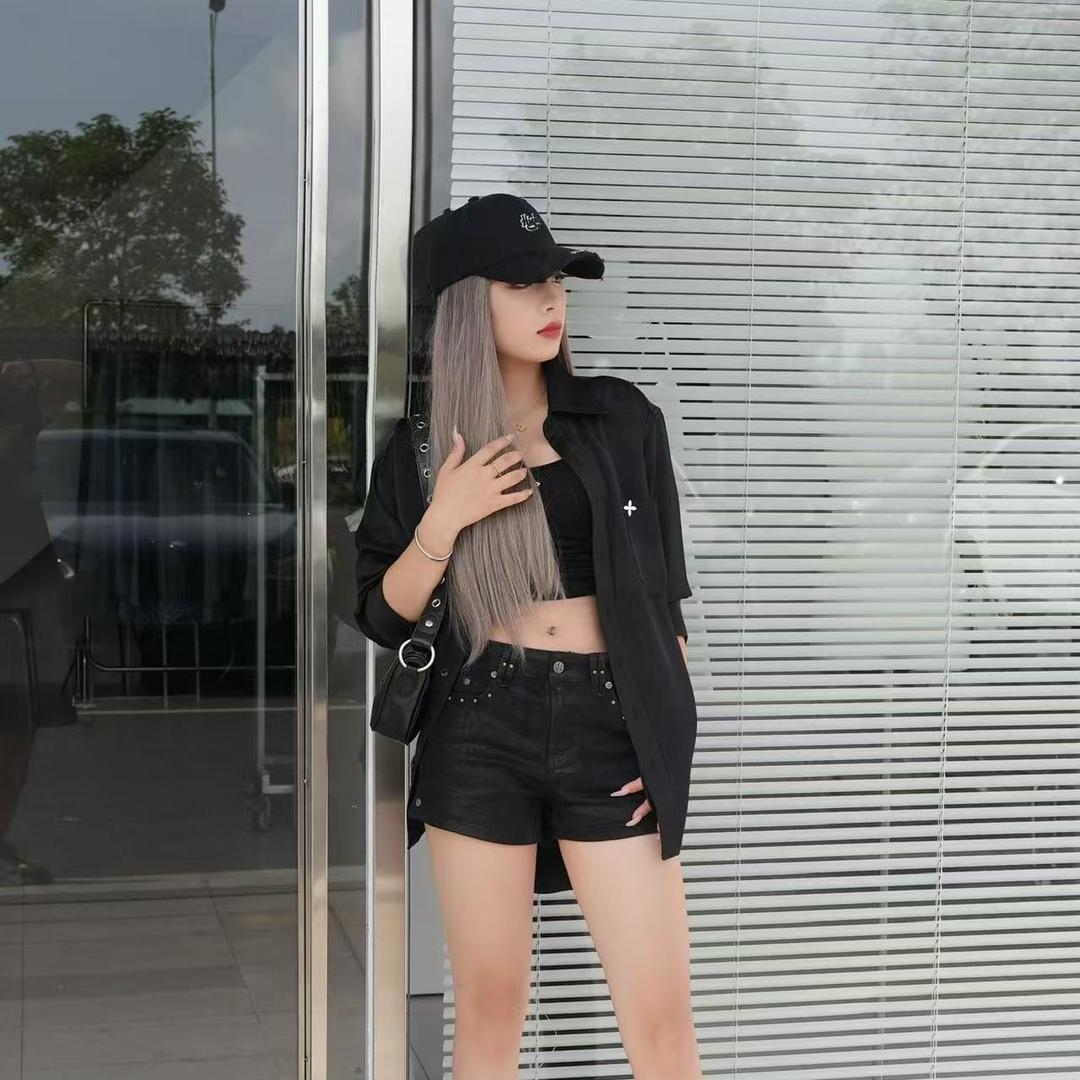 雅琪女装牛仔工厂店
