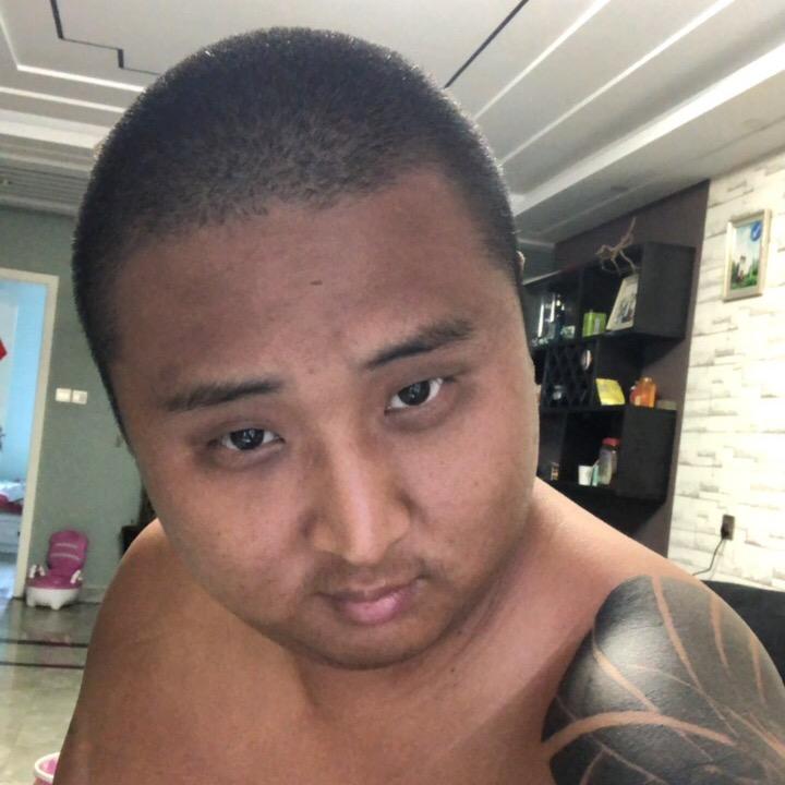 郑州黑黑先生