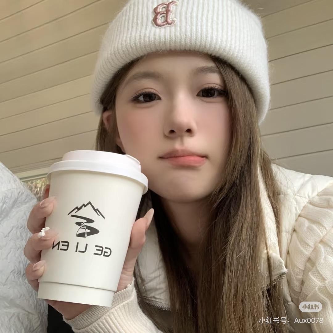 卷个泡芙吃⑅゜