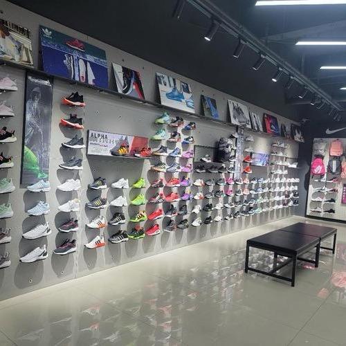 灵动体育店