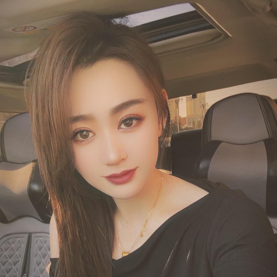 艳艳的女装店