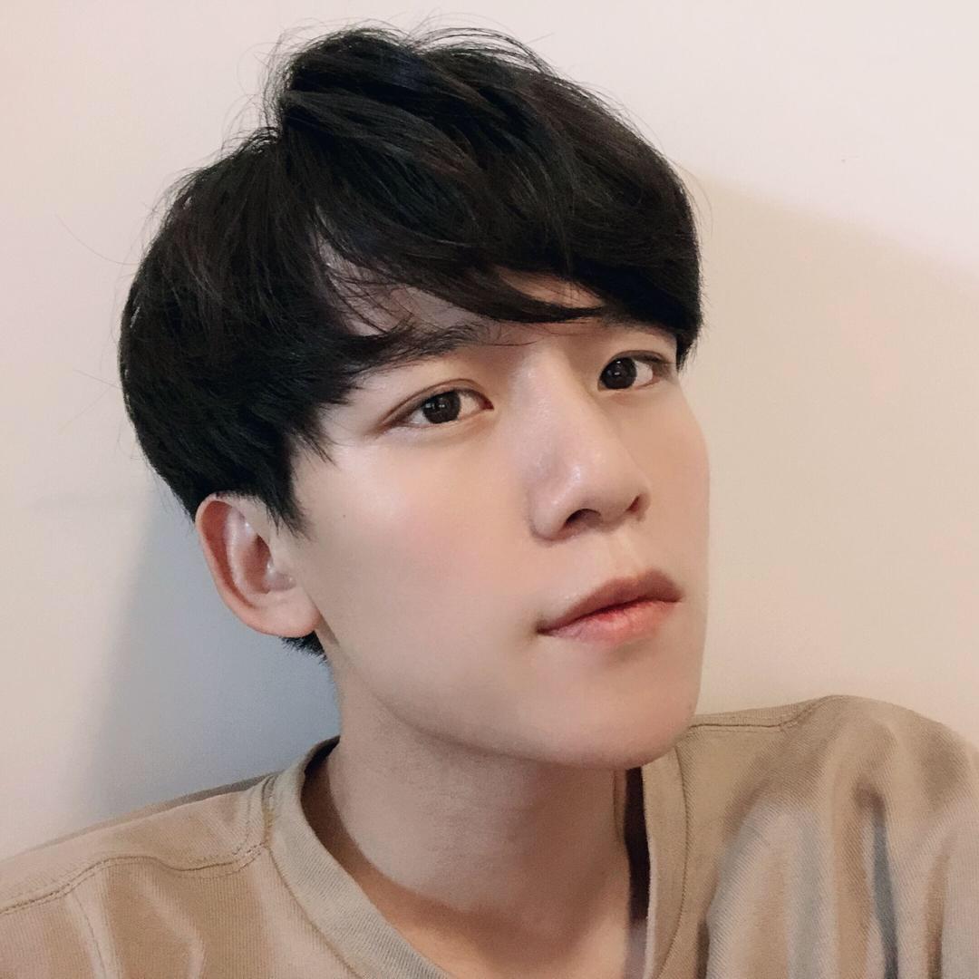 铠甲小宝（努力增肌中）