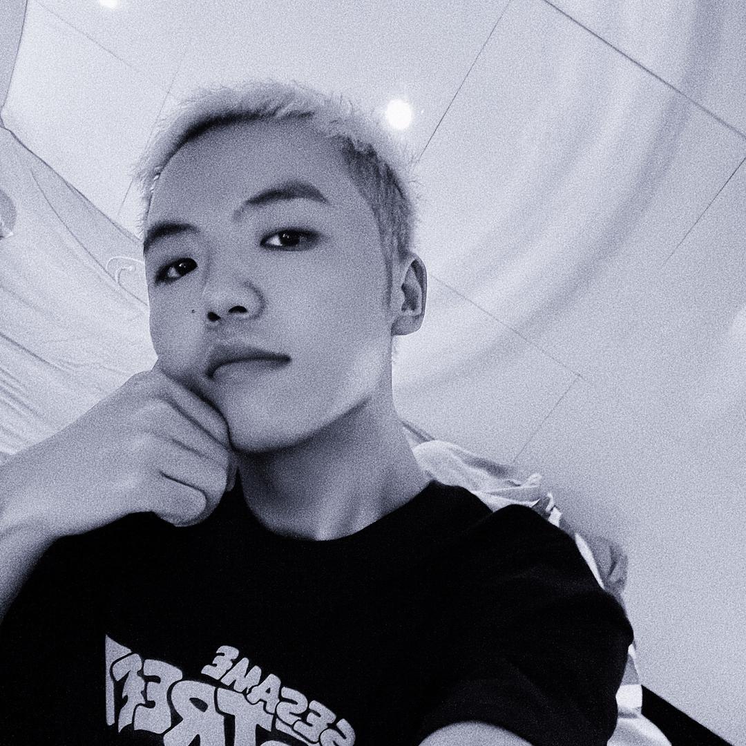 阿伟造型设计师腾飞