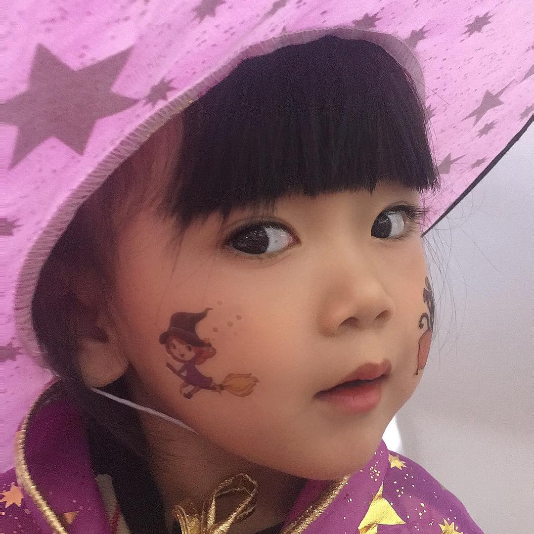 小妞儿不算肥
