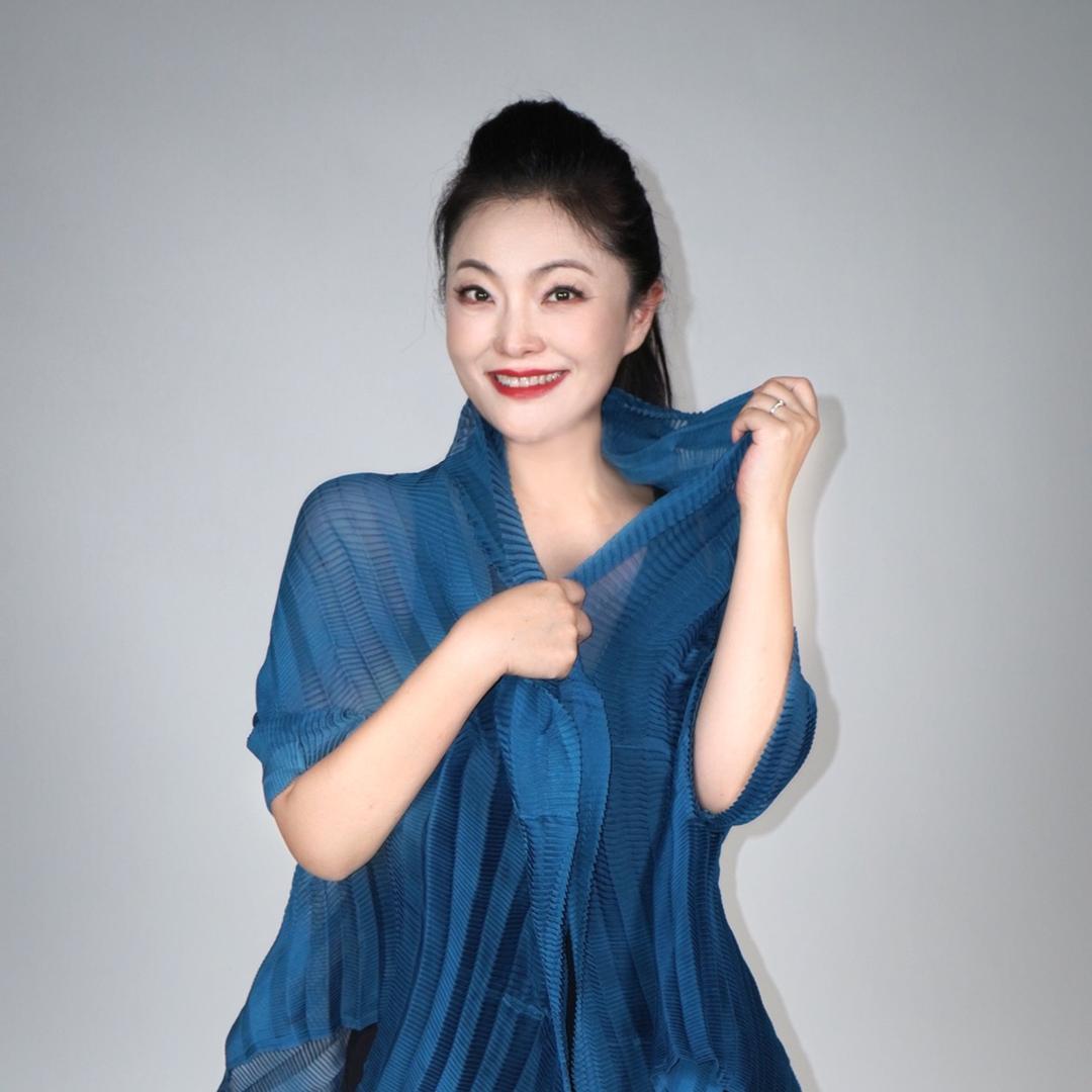 漫涓陈列涓子姐