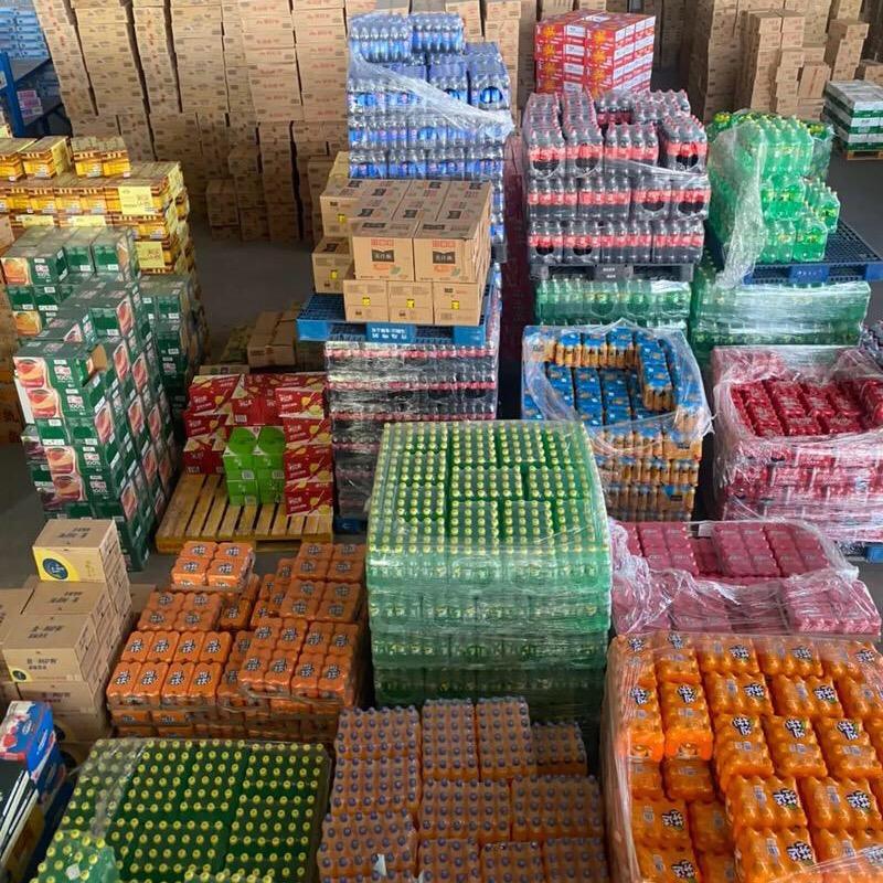 饮料零食批发仓