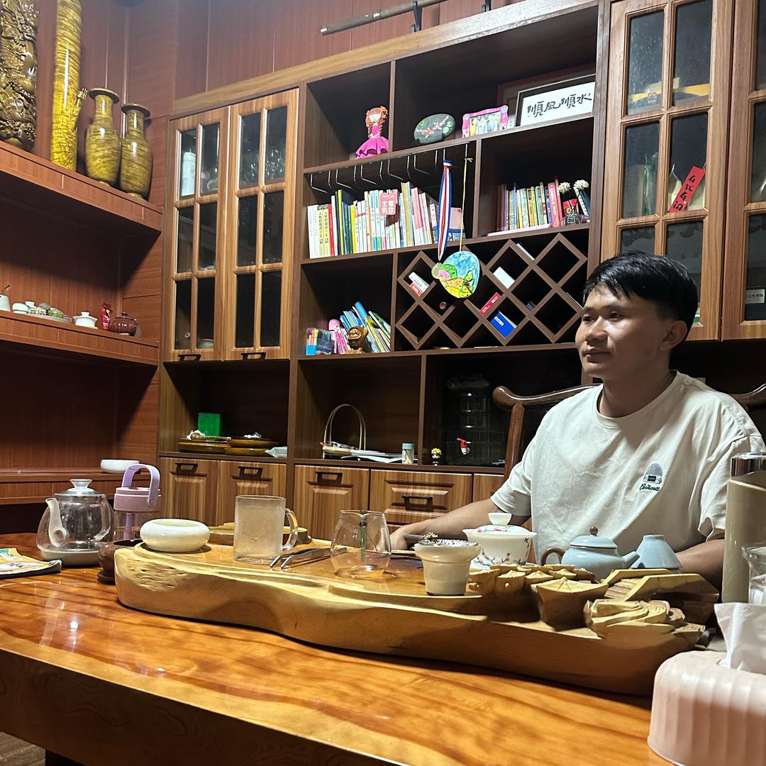 腾冲市边境实木茶几大板直销批发