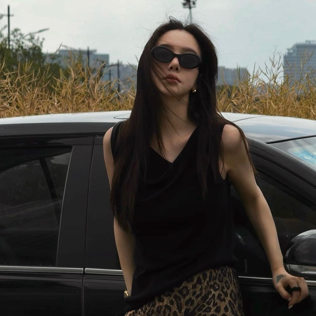 LiLi-李慧儿生活号轻奢风穿搭