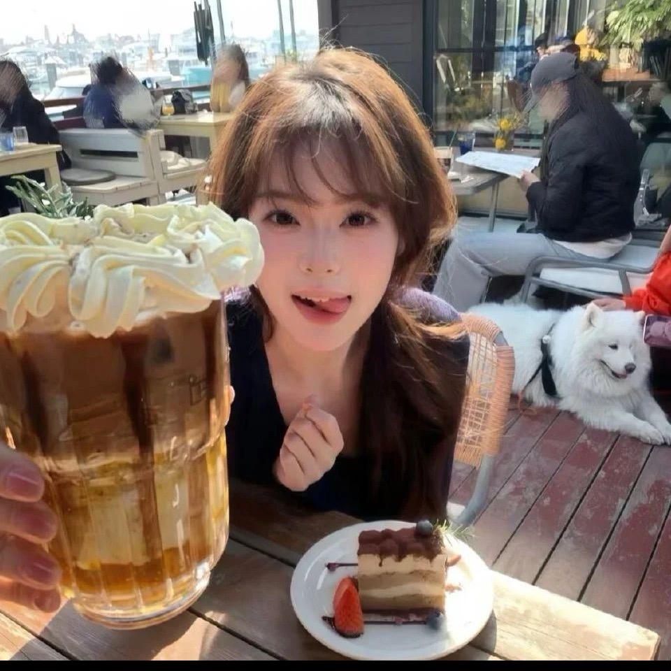 爱吃粘豆包