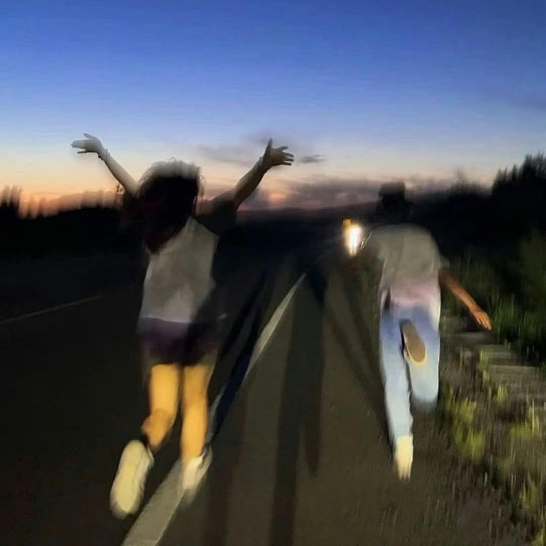 不爱上班的小遛