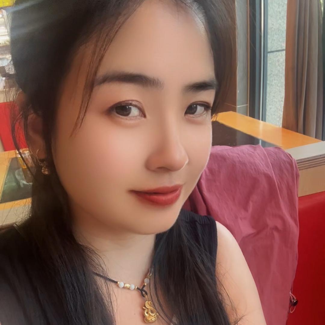 李 小 花