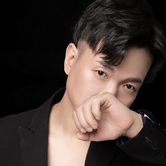 歌手庄闲《今夜想喝醉》原唱