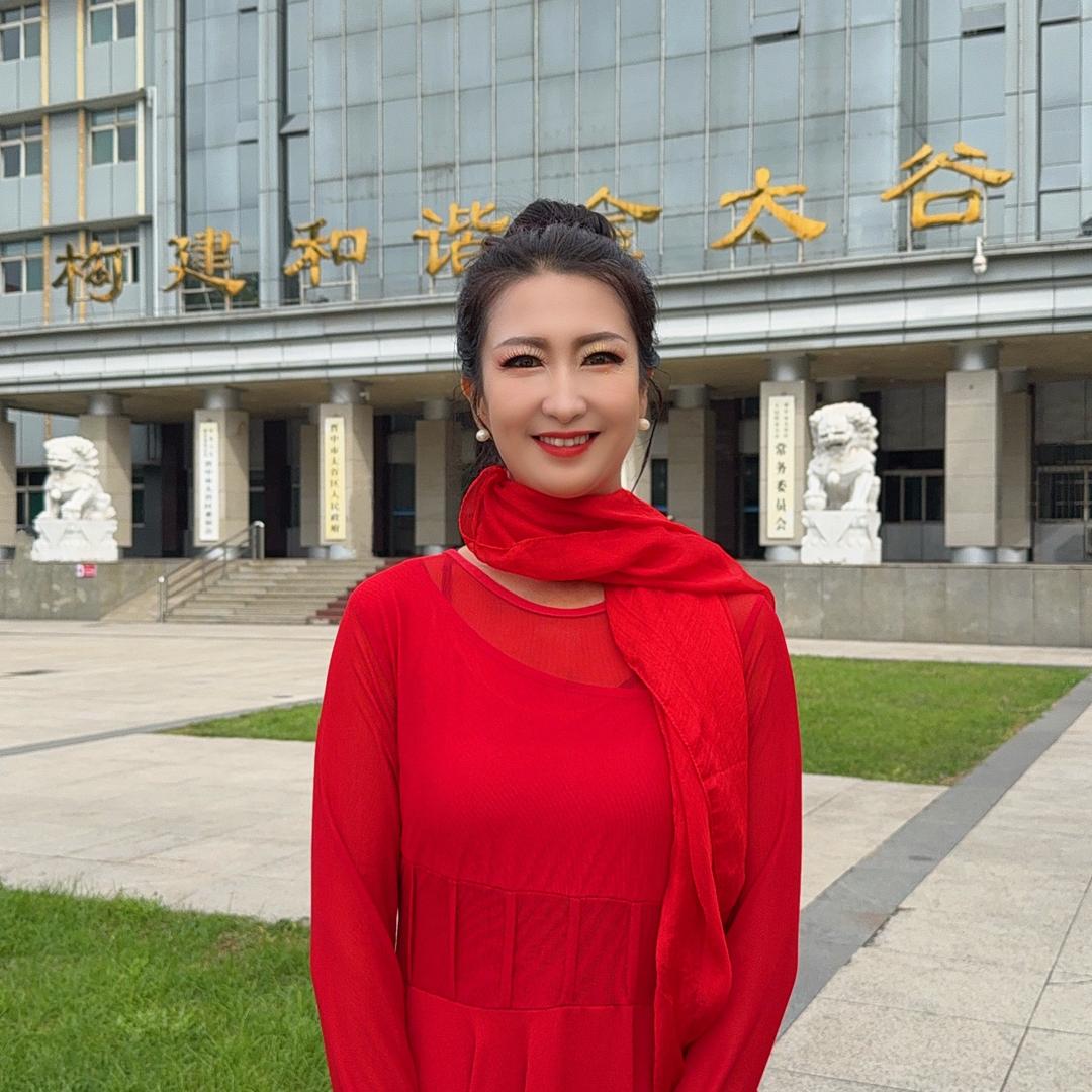 小鹿姐👑芬姐鼓舞团