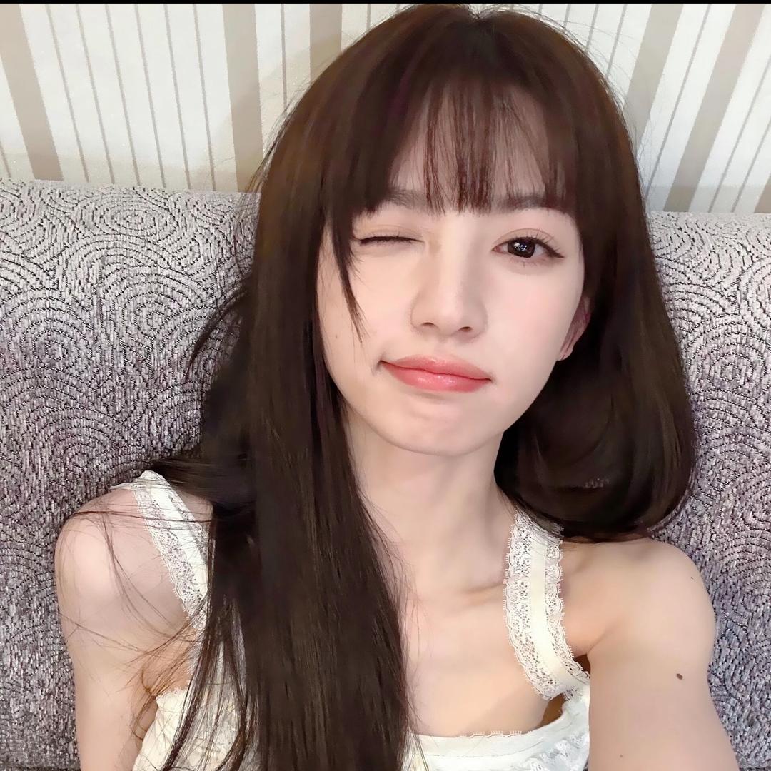 自信的小美