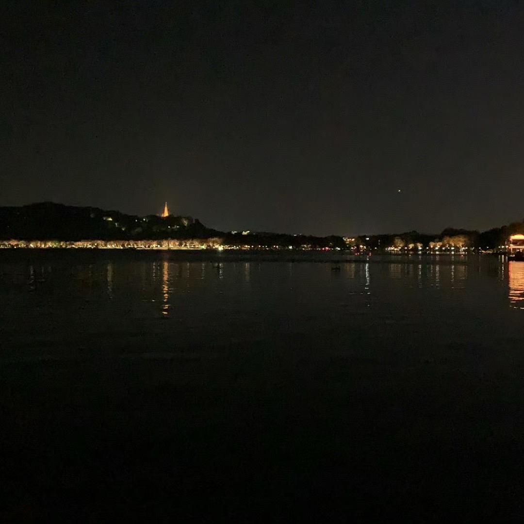 凉风快快来头像