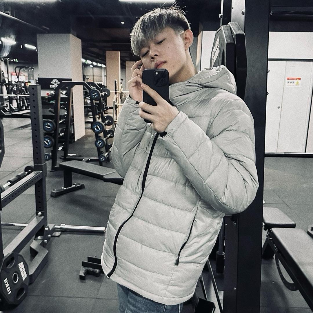 带点社会的小乐