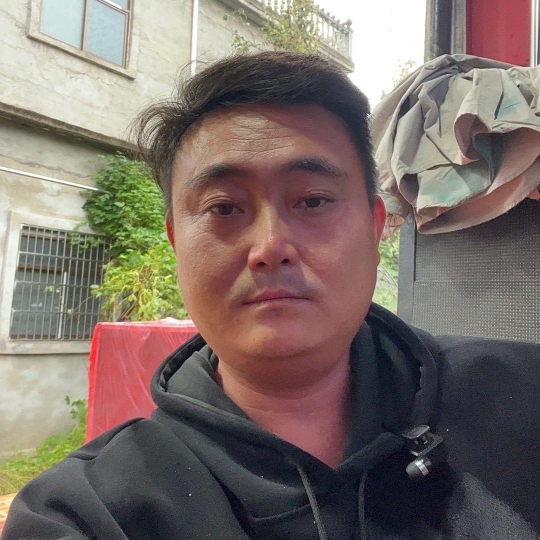 ｛单身小伙｝