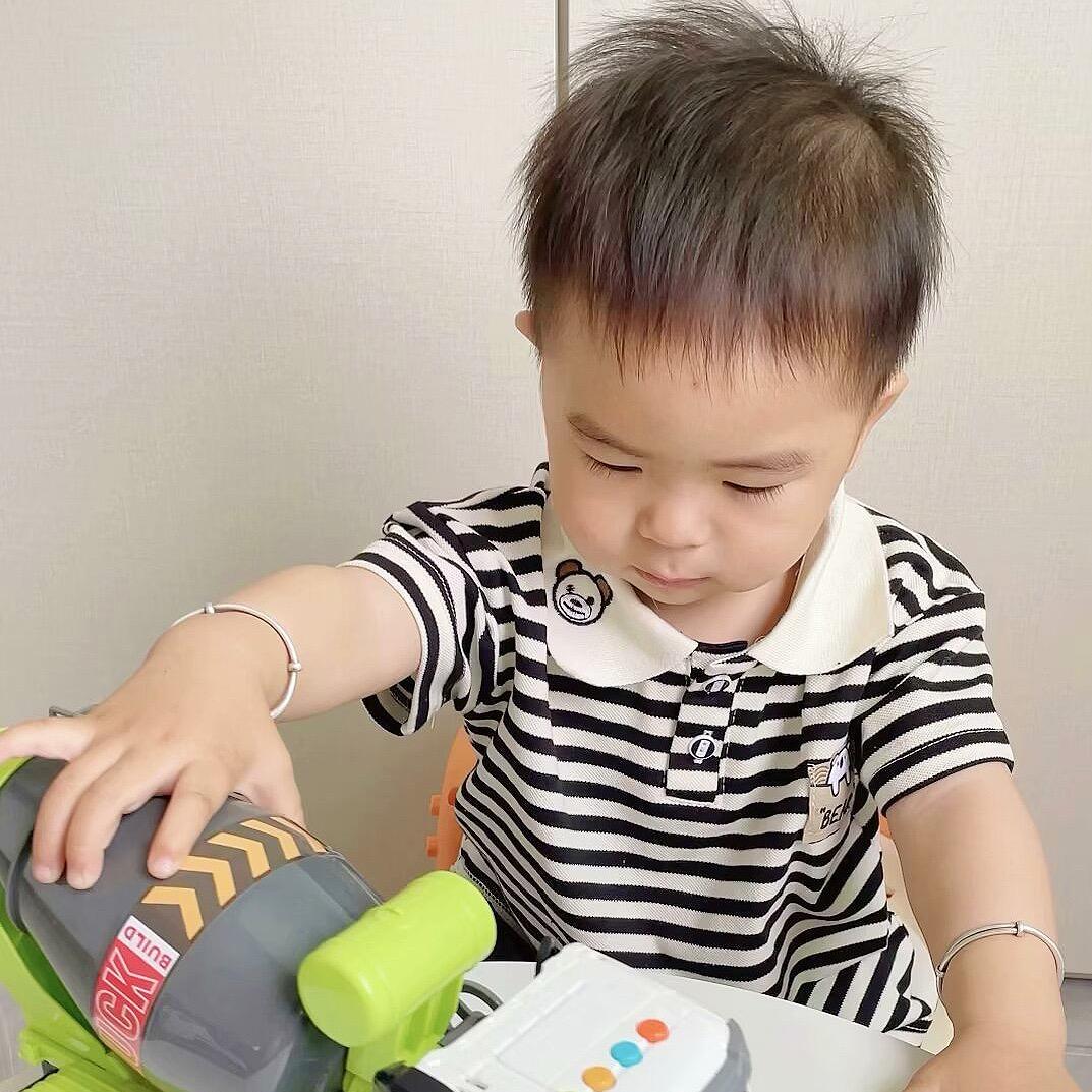 睿阳小朋友