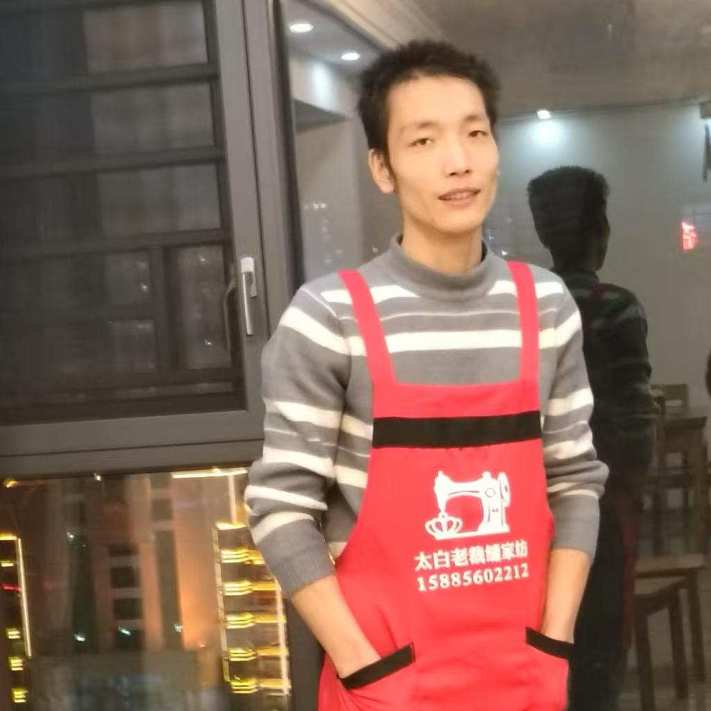 梁新华