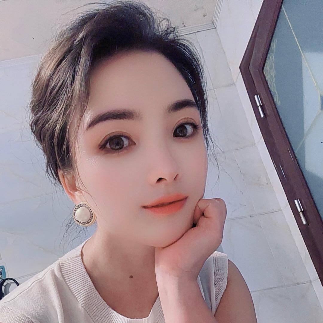 刘：L ⊹꙳✧˖iu