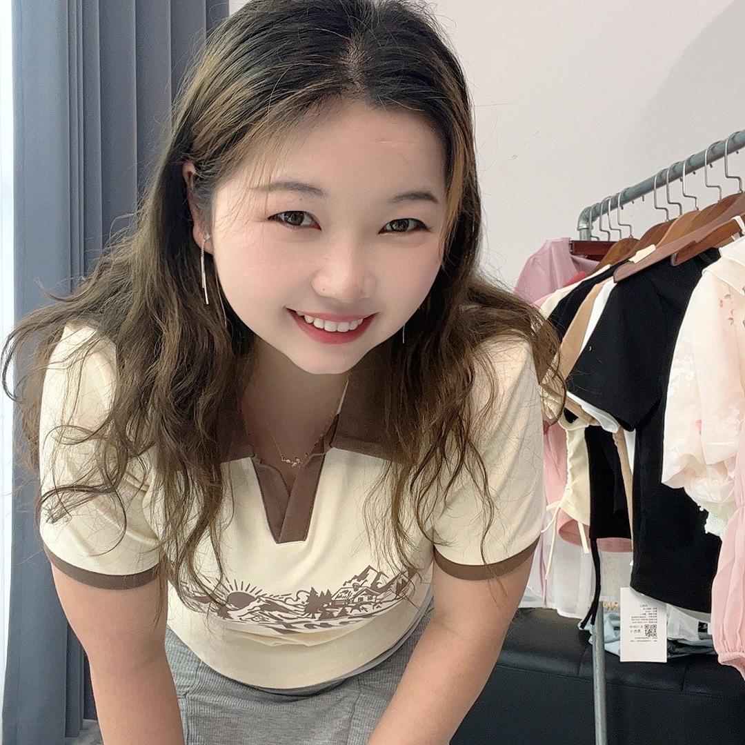 140矮胖云云穿搭