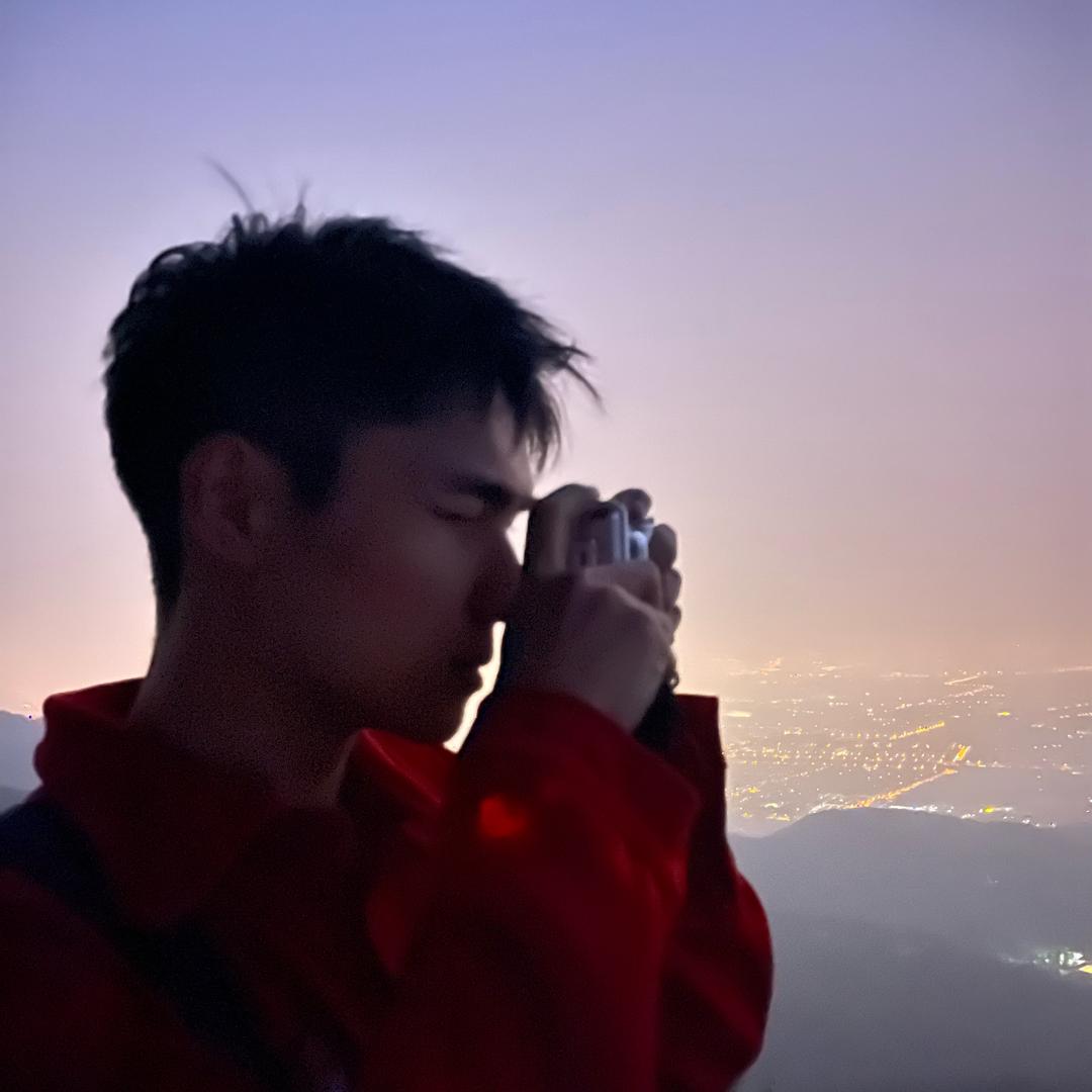 他是天天