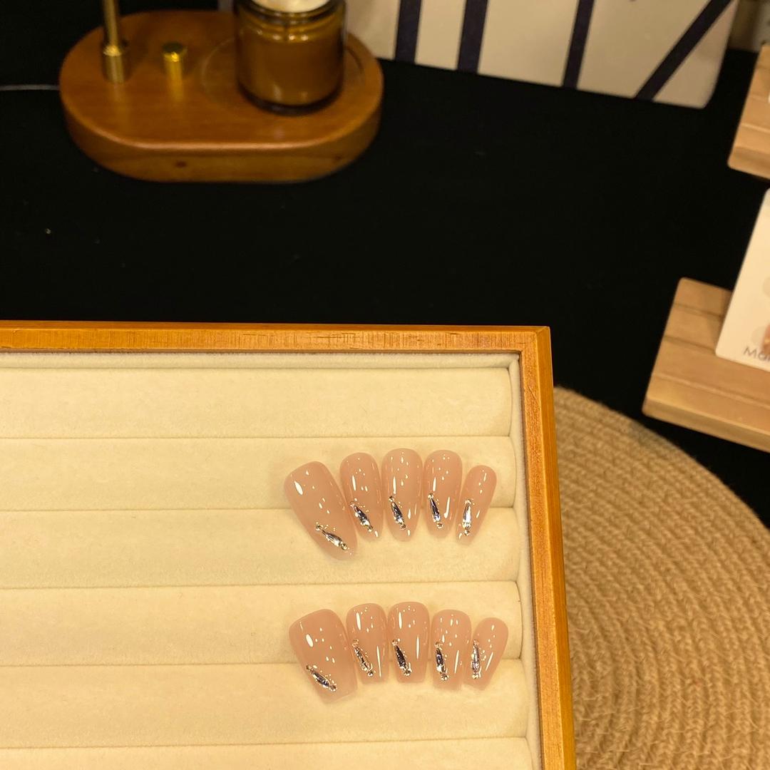辣辣手工穿戴甲优选