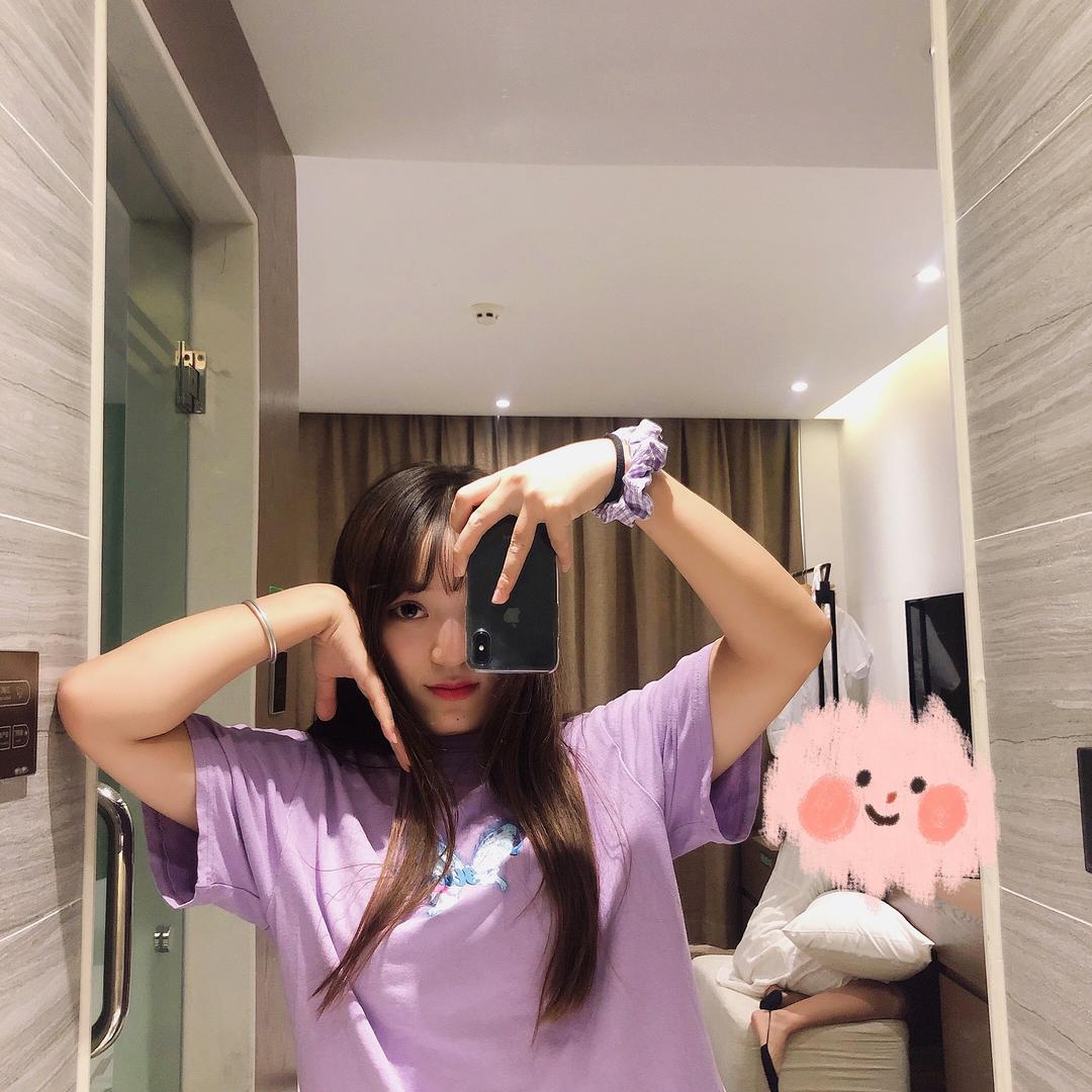 甄妮玛·德美