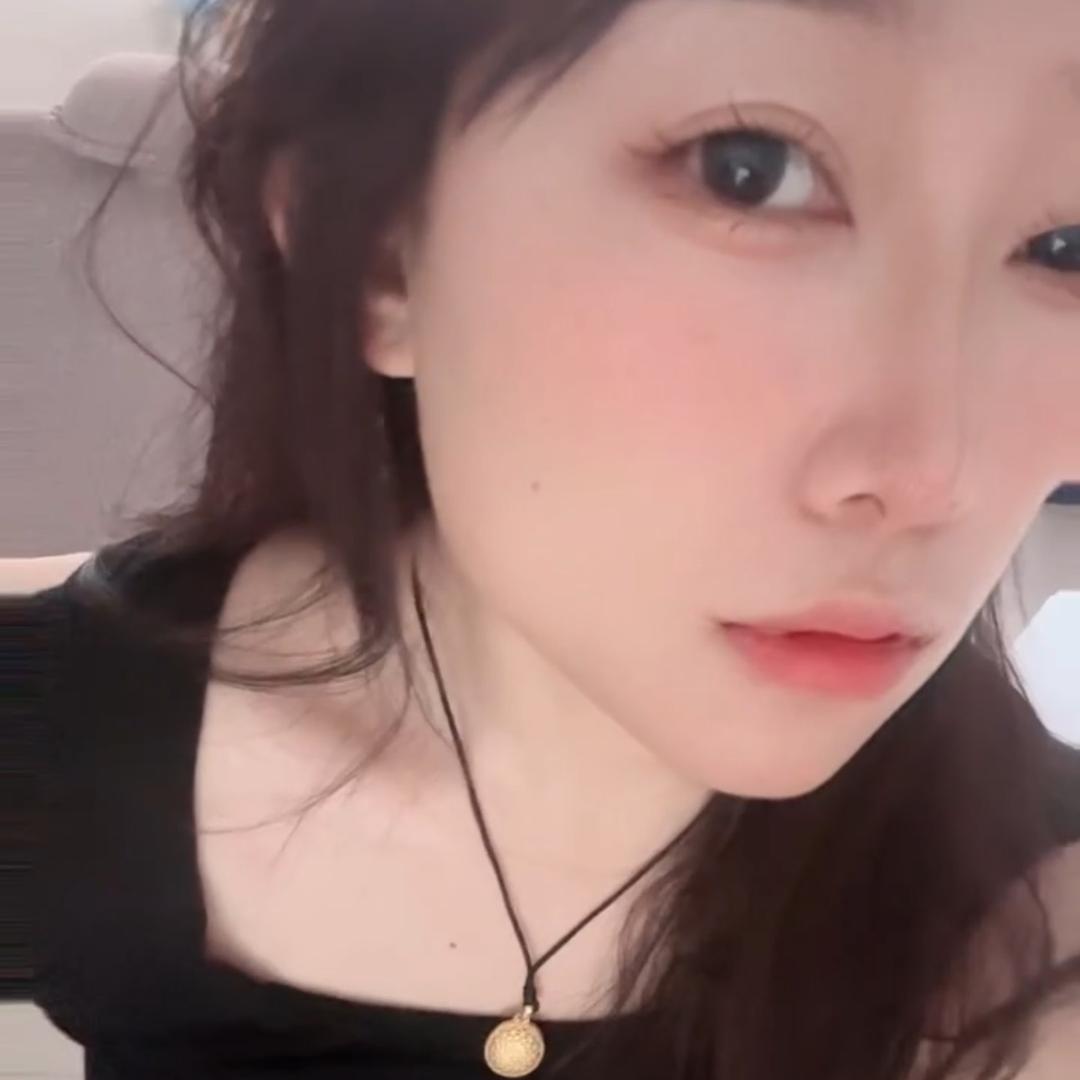 爱喝冰美式的语文老师