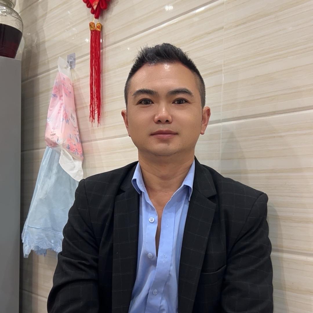 罗中