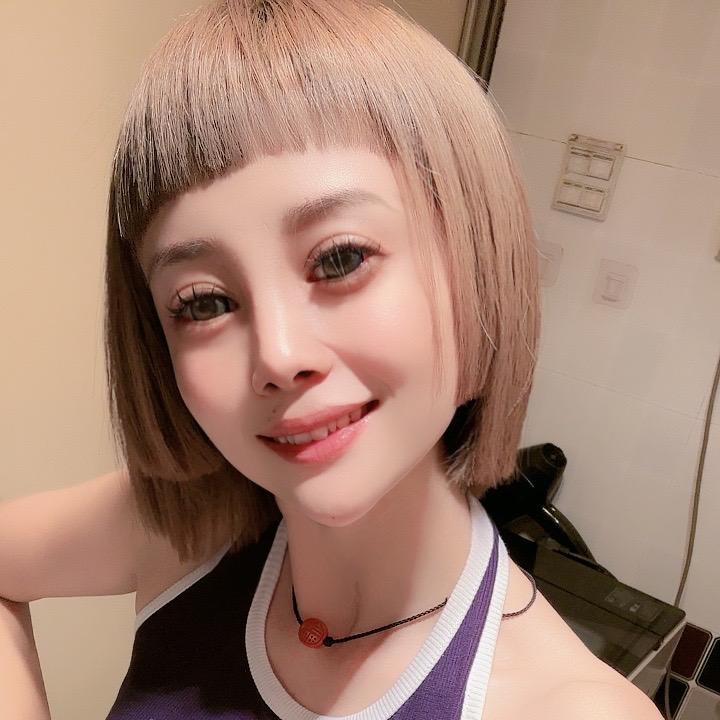 最美的小琪🎤💃🏻