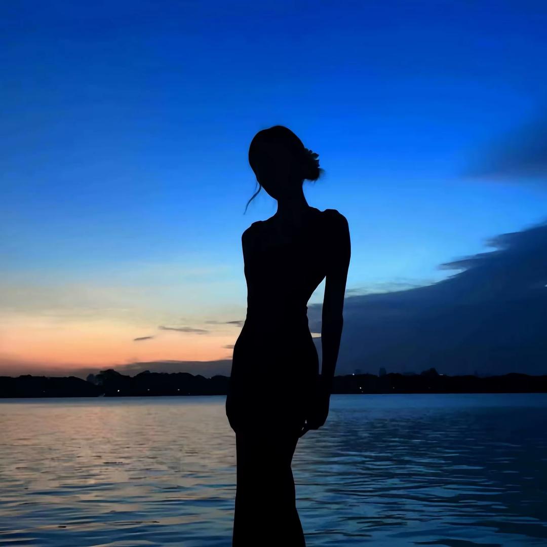 人傻没钱还爱当舔狗