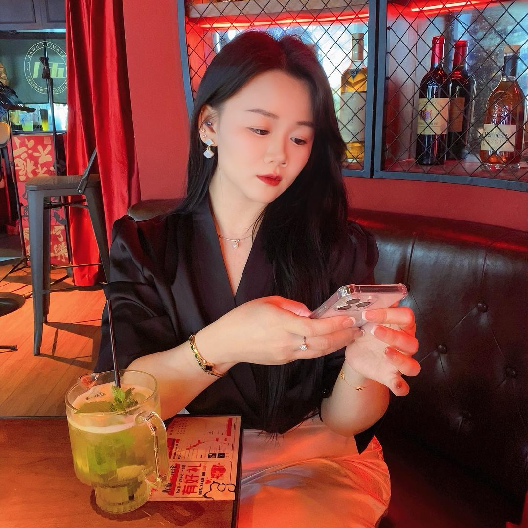 小李不高冷🍊