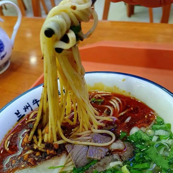 新疆拌面小王子伊思玛