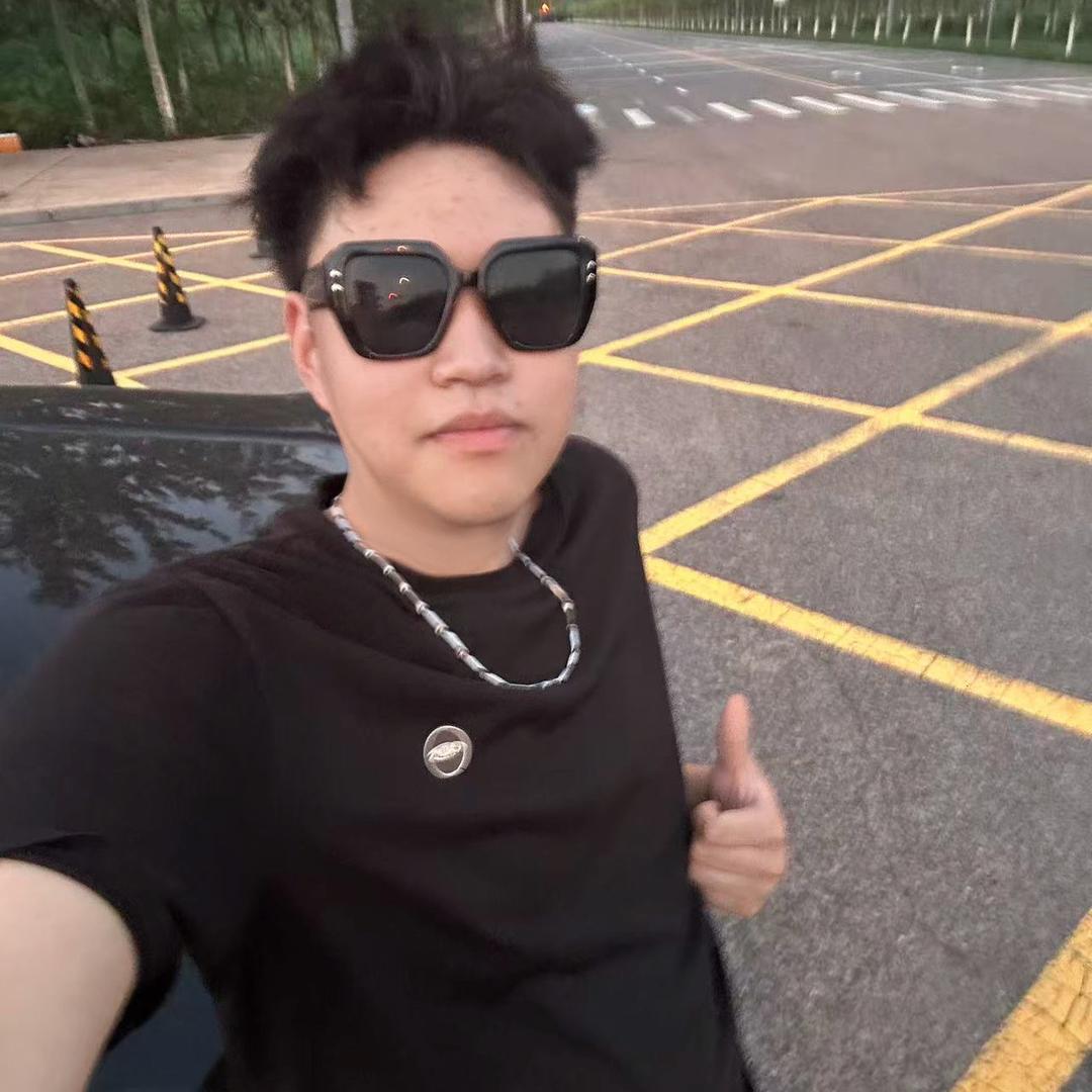 小小刘🚶（校园经济）