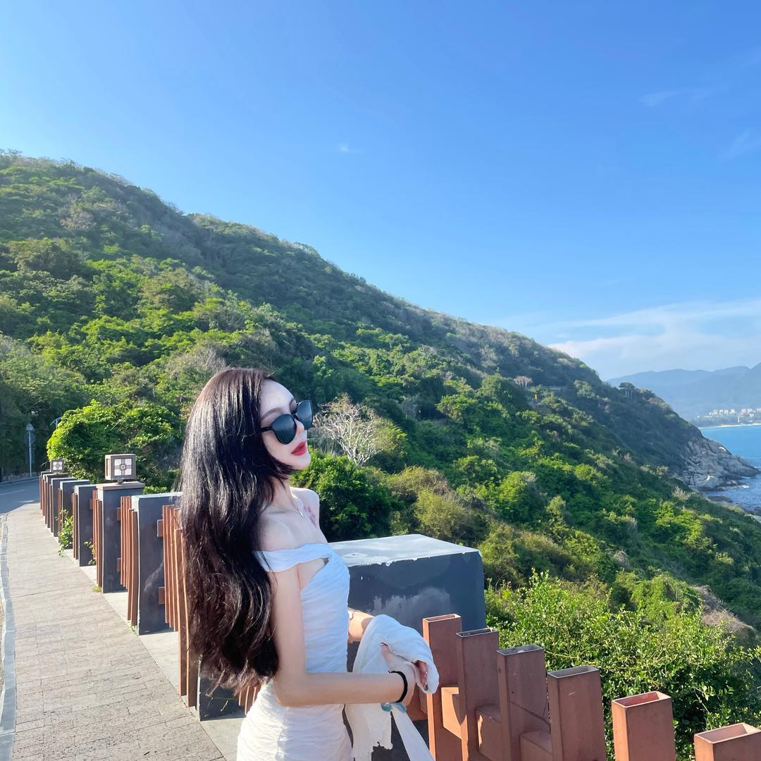 大脸小佳