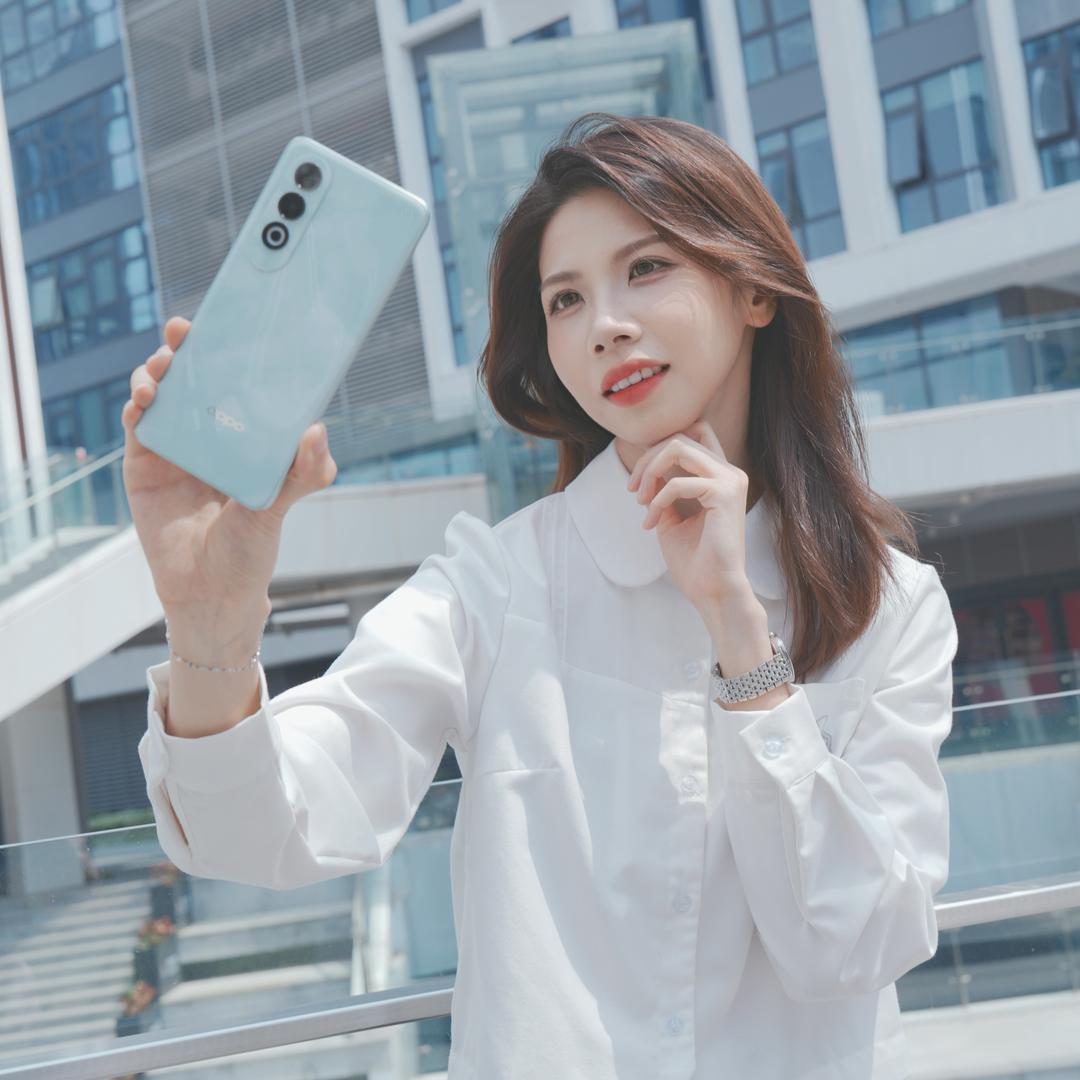 梁小欣同学