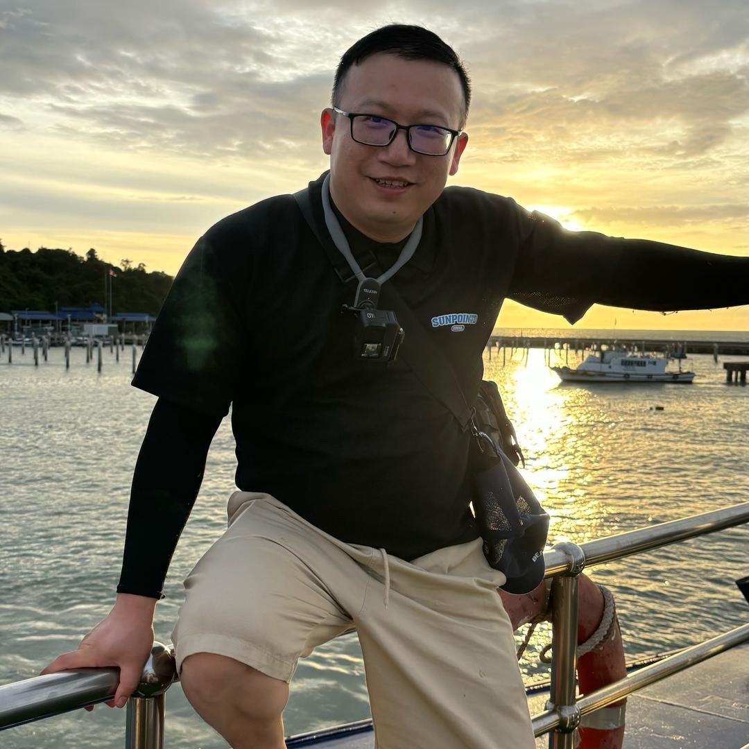 玩鱼的蟹老板
