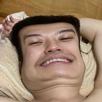 持盾的勇者