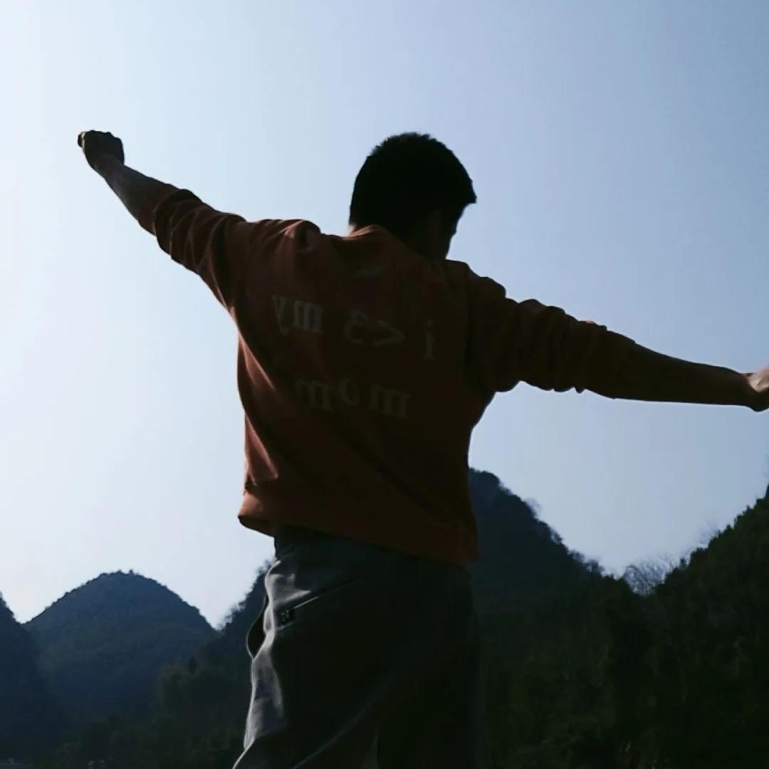 非凡