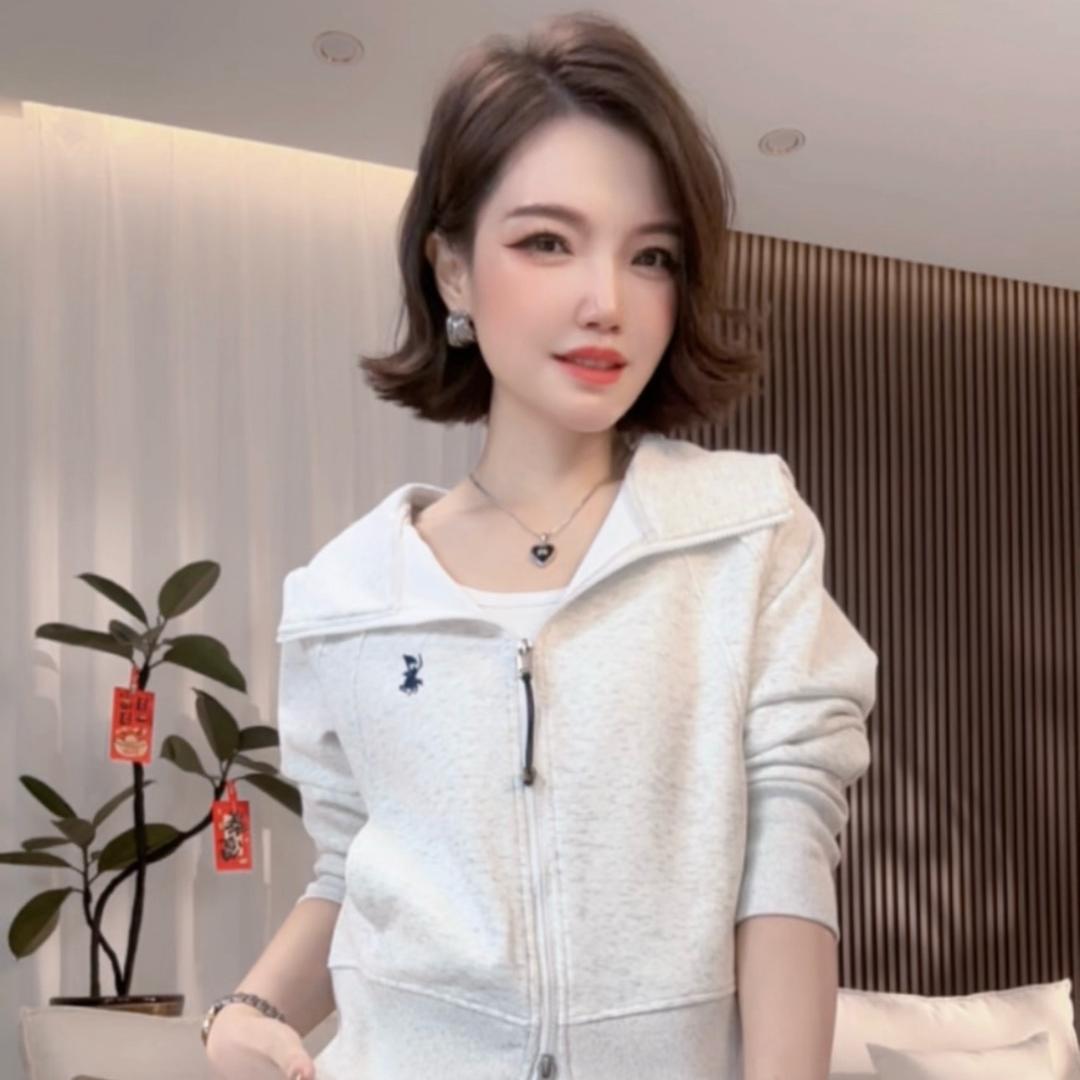 忆曼女装穿搭
