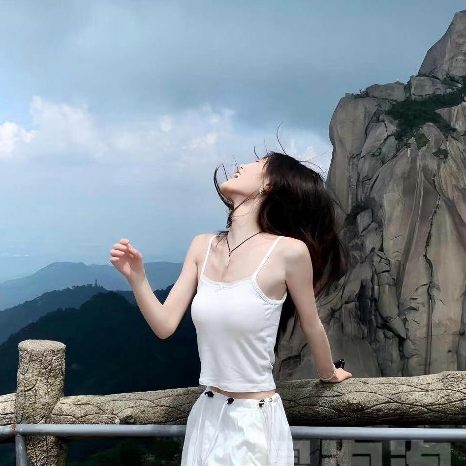 成成吃不饱吖