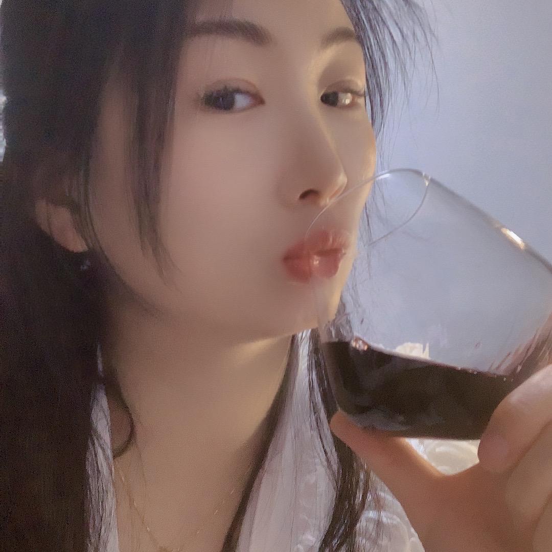 柒月轻奢女装（丽姐）