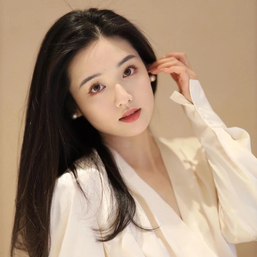 露儿倾诉情感，