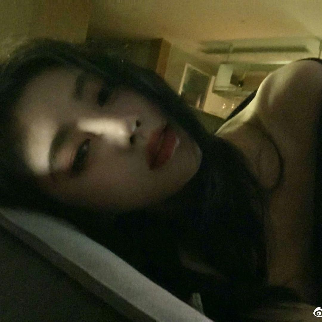 如何哄小狗开心