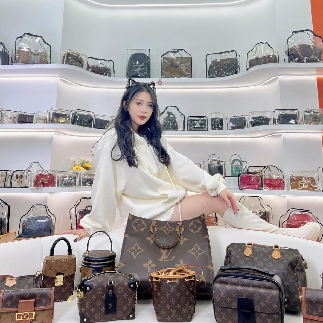 贵阳宝利汇-婷婷名包