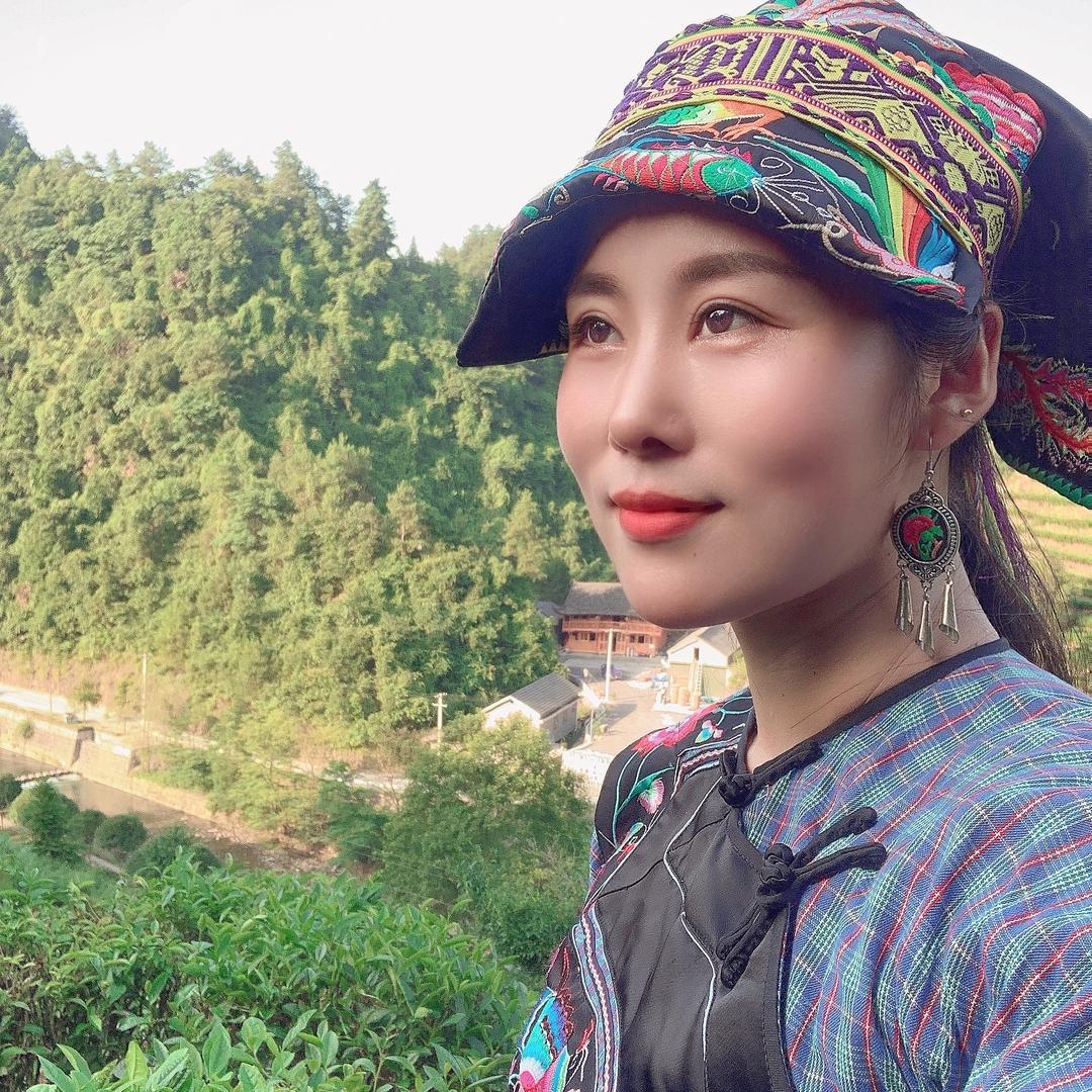 曾丽*保靖黄金茶